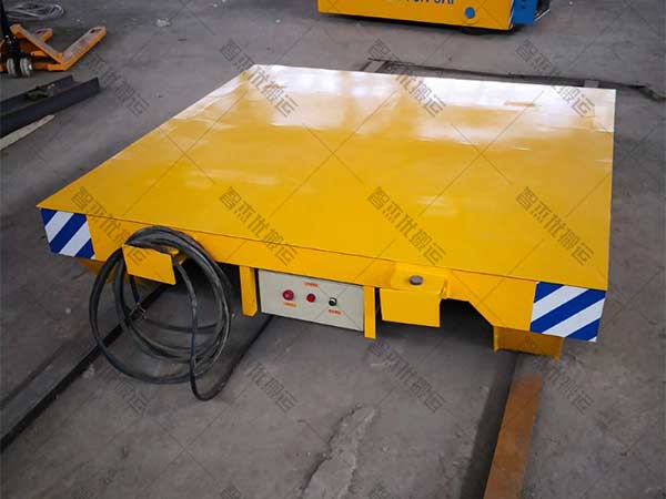 ���¾�Ͳ�綯ƽ��ʵ��